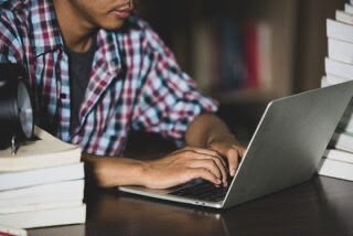 Alunos ganham suporte 24 horas com IA que aprende o método de cada professor, segundo o CEO da Tutory.
